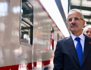 Ulaştırma ve Altyapı Bakanı Abdulkadir Uraloğlu açıkladı: Orient Express 30 Eylül’de İstanbul’a ulaşacak, Avrupa’dan özel tren seferleri sürecek