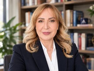 Uzmanından yapay zeka uyarısı: Geç kalanlar taklitçi konumunda kalacak