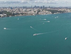 Yağışın ardından turkuaz renge bürünen İstanbul Boğazı havadan görüntülendi