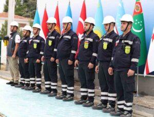 YEDAŞ ekibi, TDT enerji yarışmasında En Deneyimli Uzman Ekip ödülünü aldı