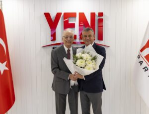 YENİ Parti Genel Başkanı Özgür Özel, eski SHP Genel Başkanı Karayalçın ile görüştü