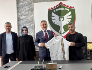 Yeniden Refah Partisi heyeti, Amedspor Başkanı Eren’i ziyaret etti