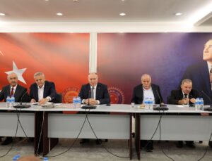 YOL-İŞ’ten otoyol ve köprülerin özelleştirilmesi kararına tepki: Vatandaş yolun müşterisi değil kamu hizmetinin sahibidir