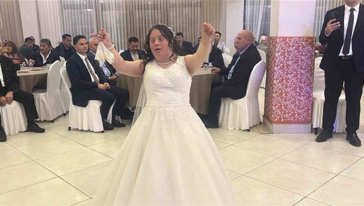 Yozgat’ta 22 yaşındaki Down sendromlu Yağmur’a temsili düğün düzenlendi