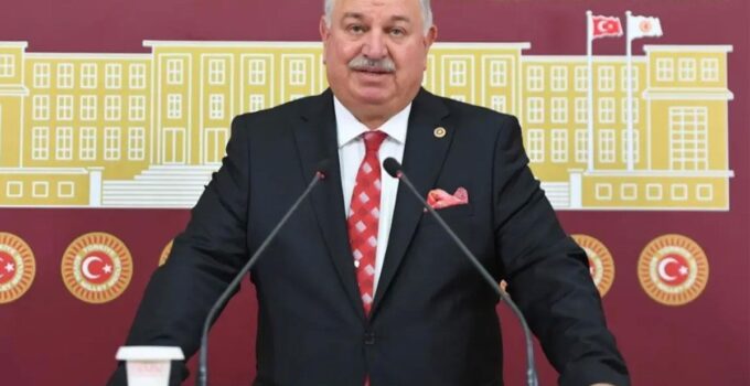 YRP Milletvekili Doğan Bekin, Fatih Erbakan’ın isteğiyle Genel Başkan Yardımcılığı ve MYK’dan istifa etti
