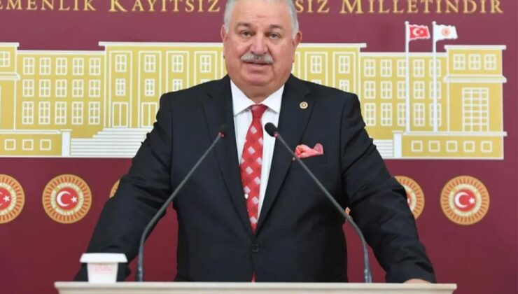 YRP Milletvekili Doğan Bekin, Fatih Erbakan’ın isteğiyle Genel Başkan Yardımcılığı ve MYK’dan istifa etti