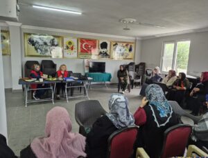 19 Mayıs İlçe Tarım ve Orman Müdürlüğü Çandır’da kadın çiftçilere su tasarrufunu anlattı