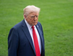 ABD Başkanı Trump, Fransa’nın göçmenlerce ‘ele geçirildiğini’ öne sürdü