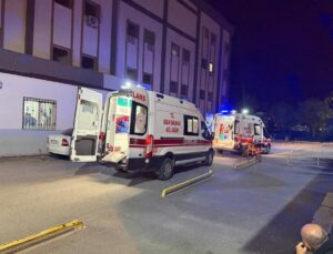 Adıyaman Kahta’da otomobil ile motosiklet çarpıştı, 1’i ağır 2 kişi yaralandı