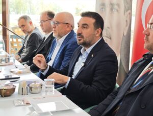 Afyonkarahisar İl Başkanı Kavak, kentteki gazetecilerle buluştu