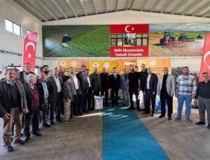 Ağrı Tarım ve Orman İl Müdürlüğü 1100 üreticiye 550 ton buğday tohumu dağıttı