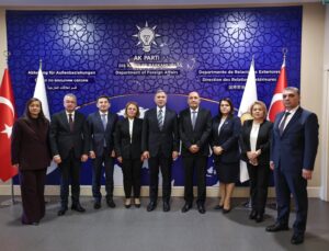 AK Partili Sırakaya, Bulgaristan heyetiyle 25 Ekim’deki seçimleri ele aldı