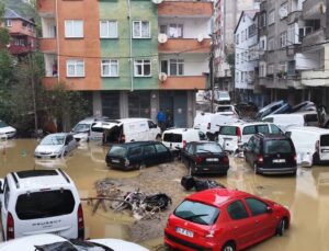 AKOM, 17 Ekim Cumartesi İstanbul’da yağışların şiddetleneceğini öngördü
