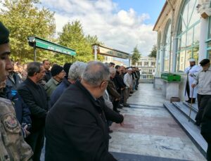 Almus Belediye Başkanı Özer’in kayınpederi Şinasi Oğuz son yolculuğuna uğurlandı