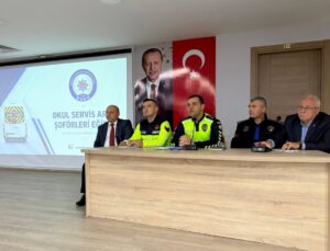 Amasya Emniyeti okul servis toplantısında 196 katılımcıyı bilgilendirdi