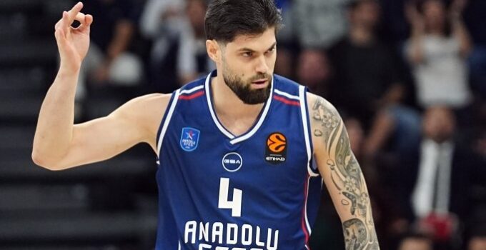 Anadolu Efes, Panathinaikos’u konuk edecek