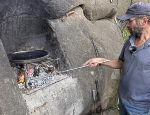 Bartın’ın coğrafi işaretli taş sacından İtalya’ya “pizza taşı” numunesi
