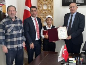 Bayburt’ta hafızlık programının 154’üncü hafızı Mahir Gümüş oldu