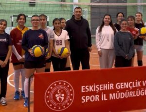 Beylikova’da spor kursları sürerken Gençlik Merkezi üye sayısı 900’ü aştı