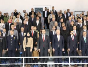 Bilecik Osmaneli Spor Salonu’nda Cumhuriyet’in 103. yıl dönümü kutlandı