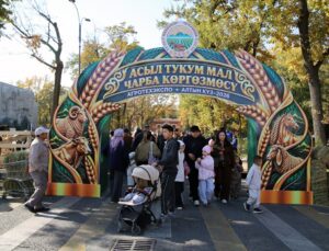 Bişkek’te tarım fuarı düzenlendi, Türk iş makineleri sergilendi