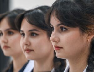 Buhara’da tıp okuyan üçüz kardeşler, Ankara’da intörnlükle doktor olmaya hazırlanıyor