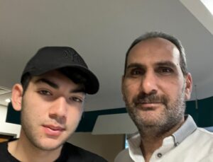 Celal Karadağ, 3 donörün vazgeçtiği lösemi sürecinde babasından nakille iyileşti