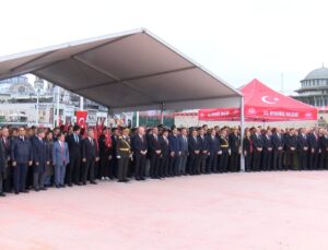 Cumhuriyet’in 103’üncü yılı için Taksim’de çelenk töreni yapıldı