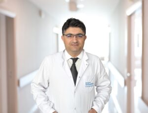 Doç. Dr. Botan, bebeklerde RSV’nin ağır seyredebileceği uyarısında bulundu