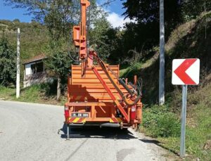 Düzce İl Özel İdaresi, Yeşilova Köyü’nde trafik levhalandırma çalışmalarını tamamladı