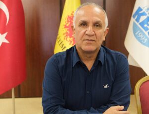 Eğitim Sen, Sağlık Bilimleri Üniversitesi’nin 230 profesör kadrosu ilanını eleştirdi