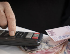 Emekli zammı ne zaman açıklanacak? 6 aylık enflasyon farkına göre SSK Bağkur emekli maaş zammı ne kadar olacak, kaç TL?