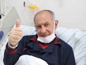 Erzurum’da 11 yıldır diyaliz gören Metin Demir doğum gününde böbrek nakli oldu