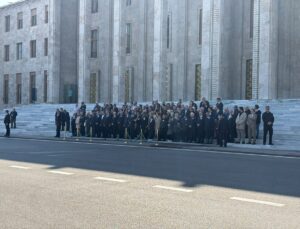 Eski milletvekili Hasan Gülay’ın TBMM’deki törene Özgür Özel ve Kılıçdaroğlu katıldı