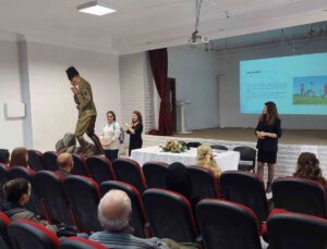 Eskişehir’de velilere ‘Okul ve Aile’ interaktif semineri düzenlendi