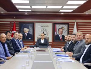 Giresun’da İl Özel İdaresi yatırımları Vali Koç başkanlığında değerlendirildi