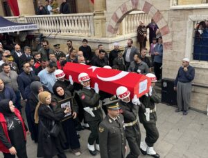 Görev sırasında şehit olan uzman çavuş Kahramanmaraş’ta son yolculuğuna uğurlandı