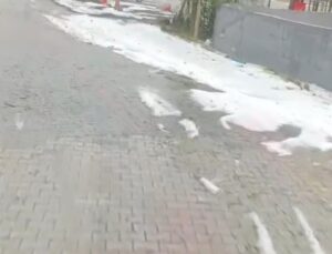 Hatay Arsuz’da fındık büyüklüğünde dolu tarım arazilerine zarar verdi