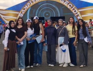İdilli öğrenciler Şanlıurfa’daki TEKNOFEST’te yerli ve milli ürünleri inceledi.