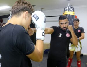 İnşaatlarda çalışırken antrenman yaptı, Avrupa şampiyonu oldu! Ahmet Ertekin şimdi 150’ye yakın sporcu yetiştiriyor