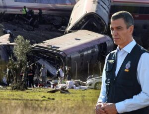 İspanya’daki hızlı tren faciasında can kaybı arttı! Yetkililerden kahreden bir çağrı var