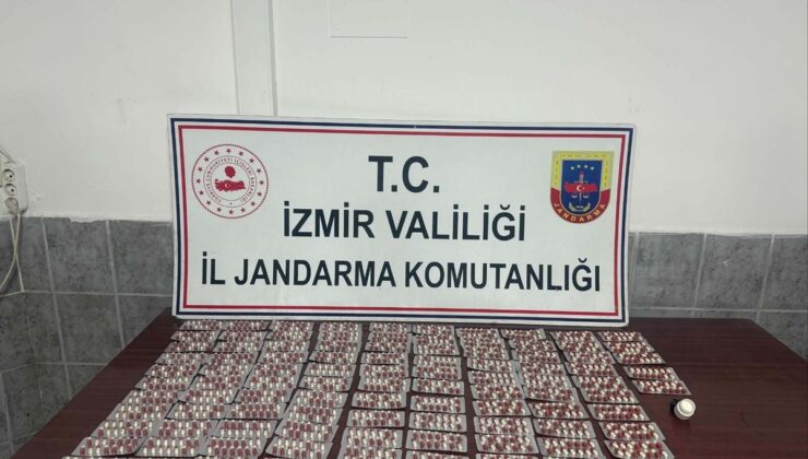 İzmir Kınık’ta jandarma aramasında 1456 sentetik hap bulundu, 2 şüpheli tutuklandı