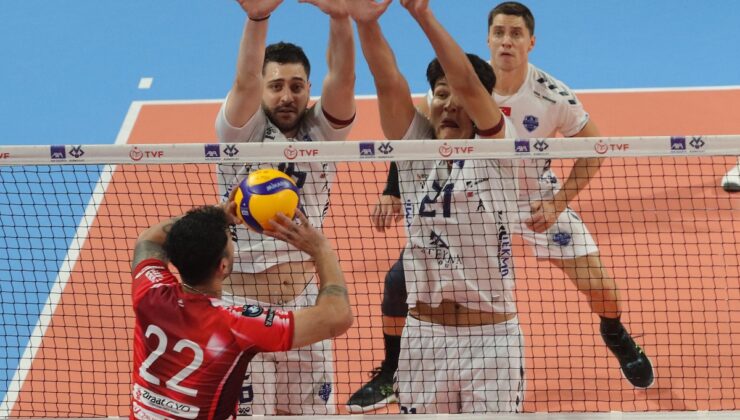 İzmir’de Ziraat Bankkart, TÜGİAD Ege Uluslararası Voleybol Turnuvası’nı kazandı