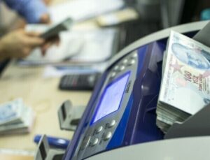 Kamu personeline gelecek yıl 6,3 trilyon lira ödeme yapılacak