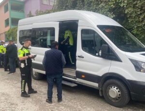 Kargı’da okul servis personeline eğitim verildi, araçlar denetlendi