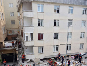Kat kat gelen felaket! 3 katlı iş merkezi 7 katlı apartman oldu