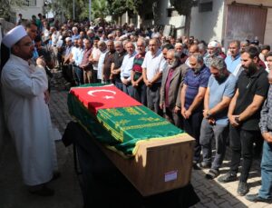 KKTC’de batan gemide ölen Mustafa Demir, Hatay’da kardeşinin yanına defnedildi