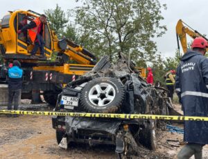 Kocaeli’de sel ve su baskını sonrası kayıp ihbarı yapılan 1 kişi aranıyor