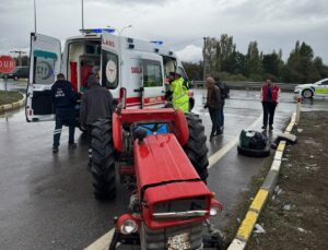 Konya Seydişehir’de traktör ile otomobil çarpıştı, kazada 3 kişi yaralandı