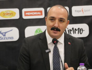 Konyaaltı Belediye Başkanı Cem Kotan CHP’den istifa etti